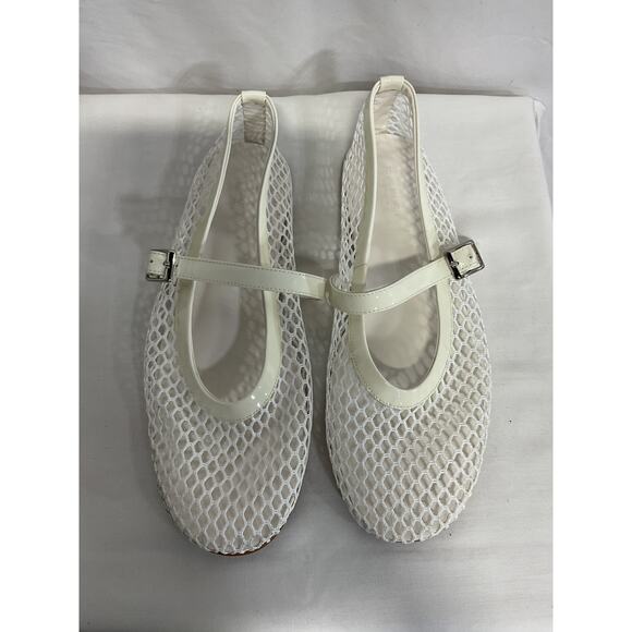 Tony Bianco 'Mia' White Patent Leather & Mesh Flats Size 9.5 - Picture 2 of 6